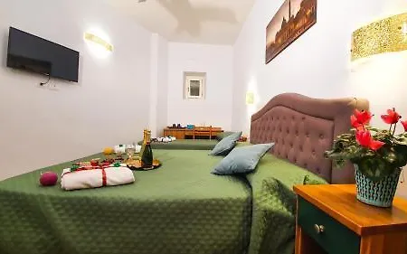 A Casa Simpatia Roma - Free Parking If You Book 4 Nights Bed & Breakfast Rome