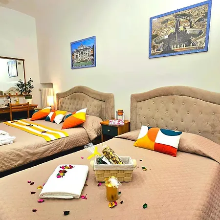 Frühstückspension A Casa Simpatia Roma - Free Parking If You Book 4 Nights Rom