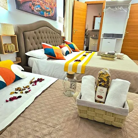 A Casa Simpatia Roma - Free Parking If You Book 4 Nights