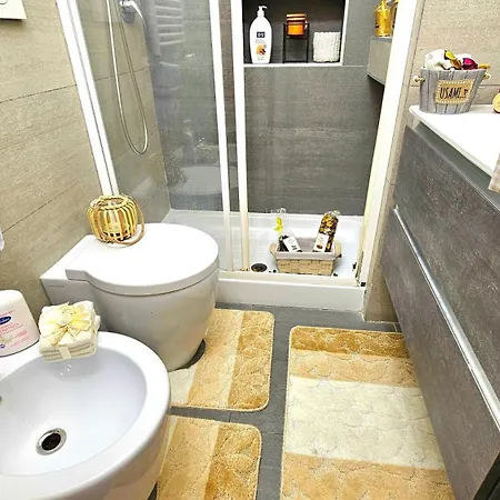 Bed & Breakfast A Casa Simpatia Roma - Free Parking If You Book 4 Nights